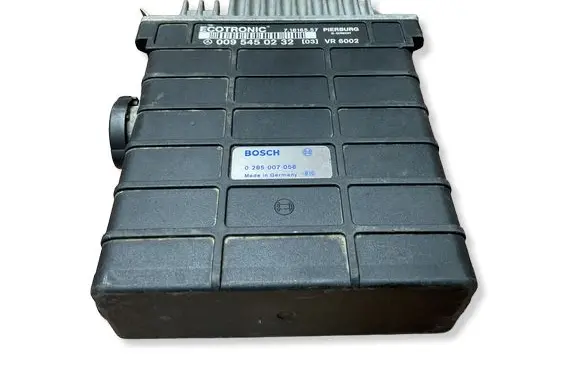 Mercedes-Benz E W124 Engine control unit/module 0095450232 0285007058