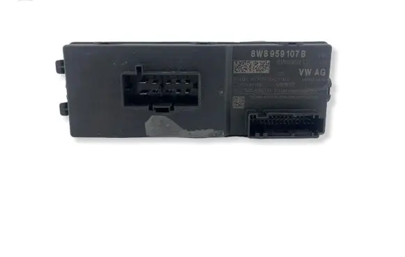 Audi A5 Tailgate/trunk control unit/module 8W8959107 A2C74487806