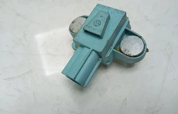 Audi A6 S6 C6 4F Airbag deployment crash/impact sensor 4F0955557