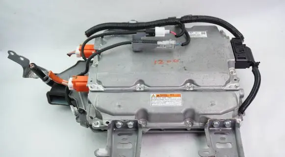 Toyota RAV 4 (XA50) Voltage converter inverter G909042060