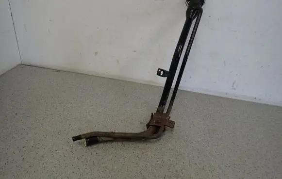 Mazda 3 I Fuel tank filler neck pipe 