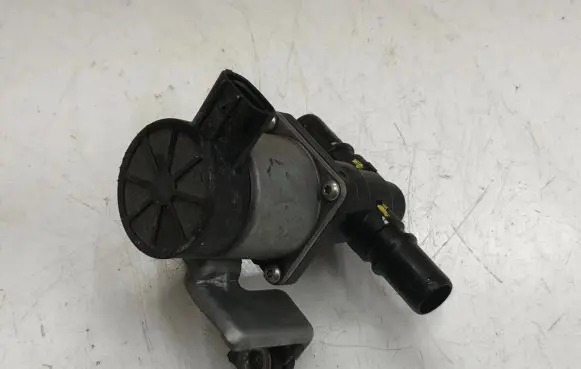 KIA EV6 Electric auxiliary coolant/water pump 375w3G1000 2210142270 W300
