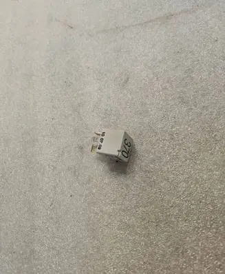 Audi A8 S8 D3 4E Other relay 8D0951253