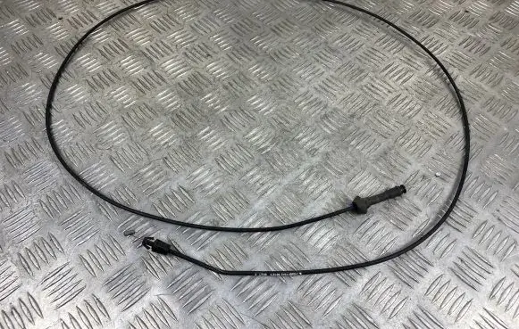 Jeep Grand Cherokee Engine bonnet/hood lock release cable 
