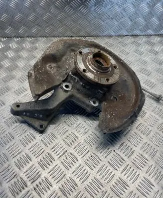 Volkswagen PASSAT B6 Rear wheel hub 3C0505436G