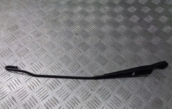 Volkswagen PASSAT B5 Front wiper blade arm