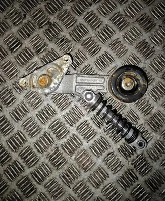 KIA Niro Generator/alternator belt tensioner 2528303HA1