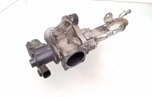 Volvo S80 EGR valve cooler 8801828 880766L 30677714