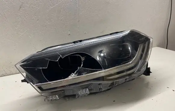 Volkswagen Polo VI Headlight/headlamp 2G1941035l L559332 89907F2006J9