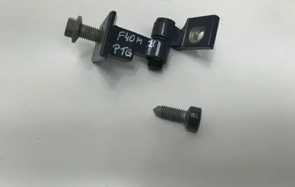 BMW 1 F40 Rear door upper hinge 7246062 A078930