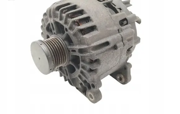Skoda Fabia Mk3 (NJ) Generator/alternator 06F903023C