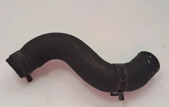 Toyota Avensis T250 Engine coolant pipe/hose 165720G010