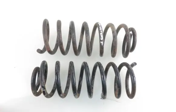 Jeep Grand Cherokee Rear coil spring