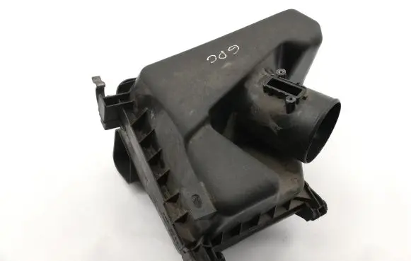 Toyota Verso-S Air filter box 0R05