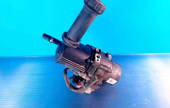 Citroen C4 I Power steering pump 21002502 5058150M
