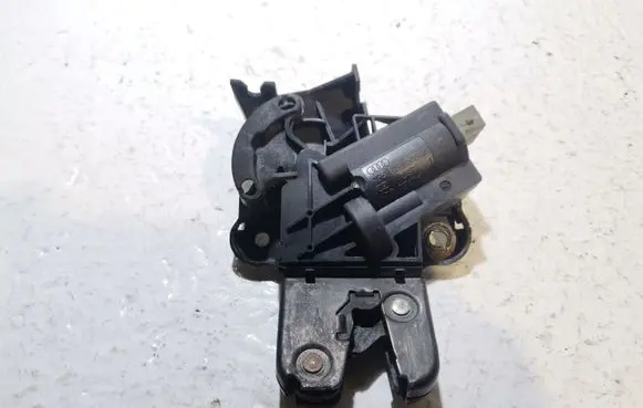 Audi A6 S6 C6 4F Tailgate/trunk/boot lock/catch/latch 4F5827505C