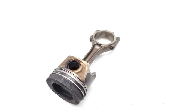 Volkswagen PASSAT CC Piston with connecting rod CFGB