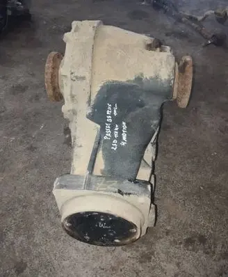 Volkswagen PASSAT B5.5 Rear differential 01r525053e