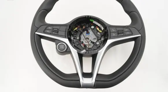 Alfa Romeo Giulia Steering wheel 01561262920 1049926X66
