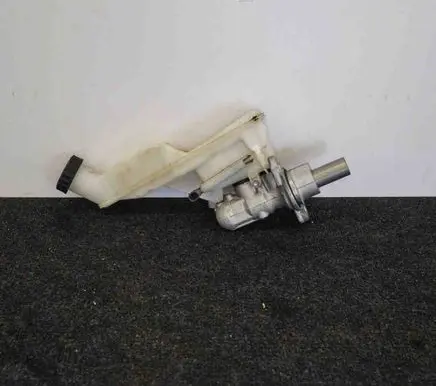 Mercedes-Benz A W176 Master brake cylinder A2464300302