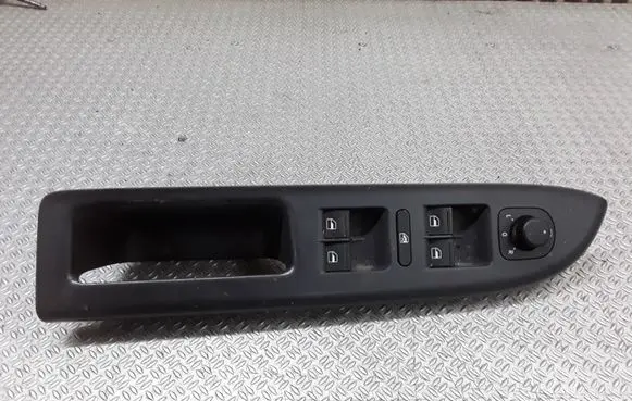 Volkswagen Golf Plus Electric window control switch 1K4959857A