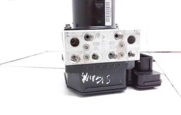 Opel Insignia A ABS Pump 22757649 16817015