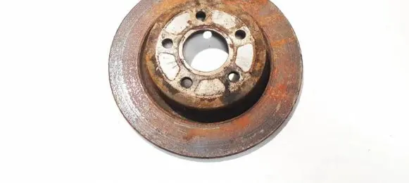 Volvo V50 Rear brake disc neventiliuojamas