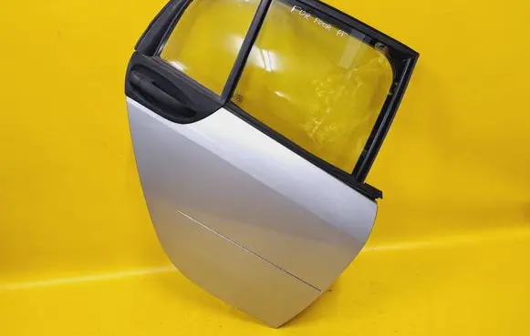 Smart ForFour I Rear door 