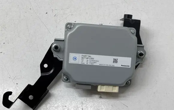 Subaru XV II Voltage converter/converter module 82714FL000