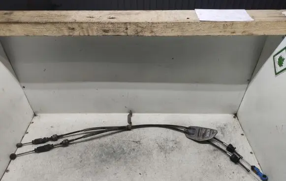 Toyota Verso Gear shift cable linkage 