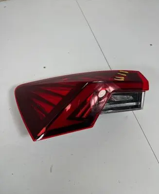 Skoda Octavia Mk4 Rear/tail lights 5E3945207A