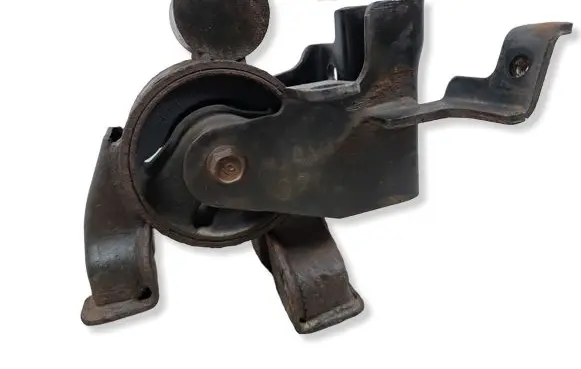 KIA Ceed Engine mount bracket 