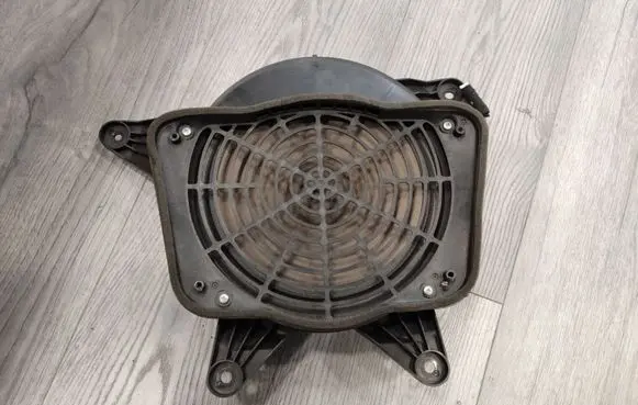 Audi A8 S8 D4 4H Subwoofer speaker 4H0035412A