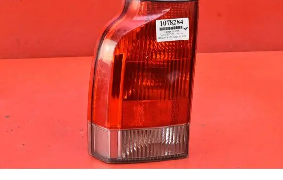 Volvo V70 Rear/tail lights 9154497
