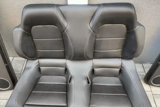 Ford Mustang VI Second row seats 