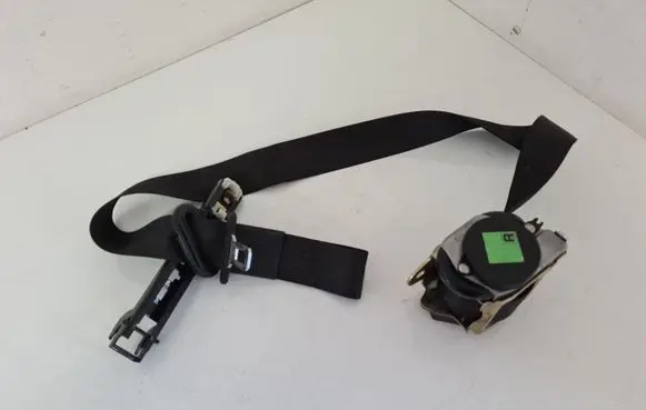 Audi A3 S3 8L Front seatbelt