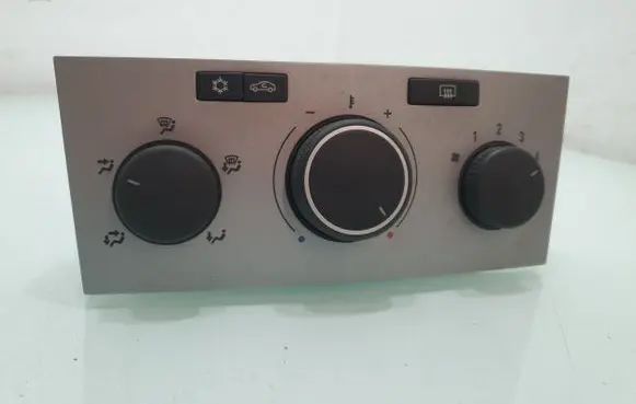 Opel Zafira B Climate control unit 13201299