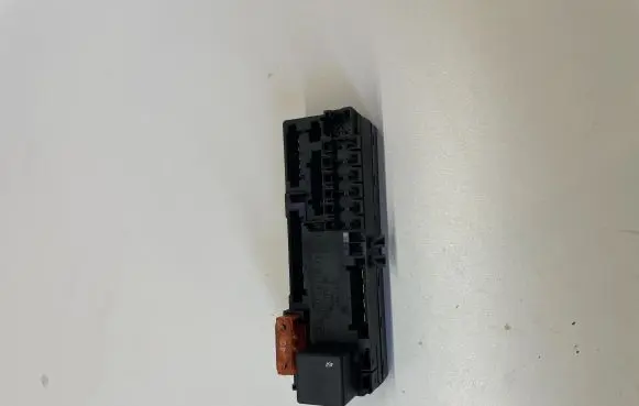 Mercedes-Benz E W210 Fuse box set 0005400072