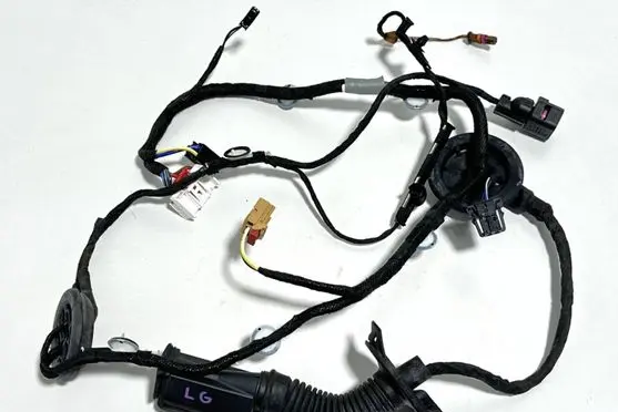 Audi A4 S4 B9 8W Rear door wiring loom 8W0971687AM 44650