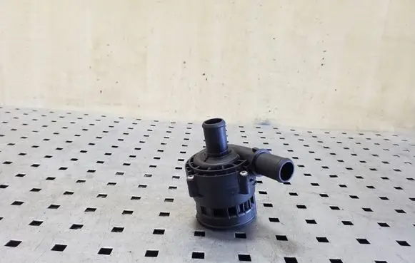 Nissan NV400 Electric auxiliary coolant/water pump