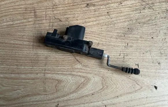 BMW 5 E34 Central locking motor 51261378397 1378397