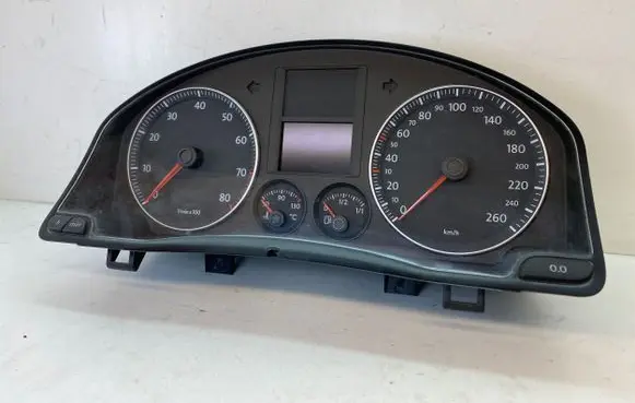 Volkswagen Eos Speedometer (instrument cluster) 1Q0920862B V0011001 024290306