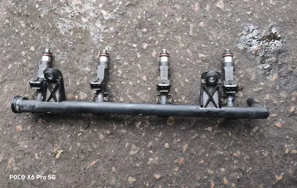 Dacia Logan I Fuel injectors set 0280158034 8200494284 8200494284A