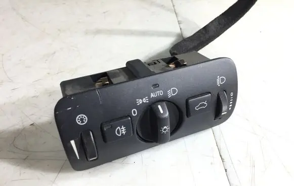 Volvo S60 Light switch 30739425