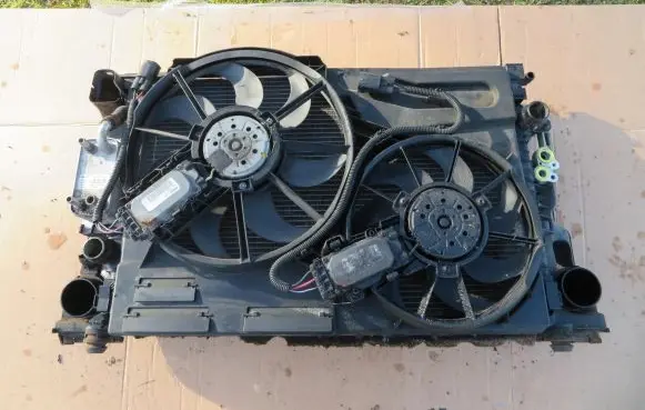 Coolant radiator
