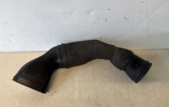 Mercedes-Benz CLS C219 Air intake duct part A2730902082