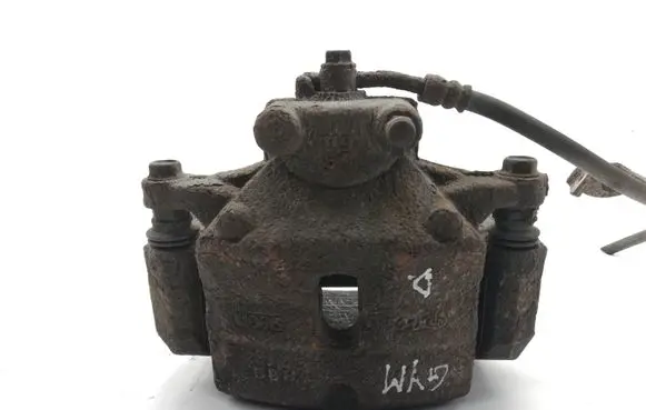Hyundai i40 Front brake caliper