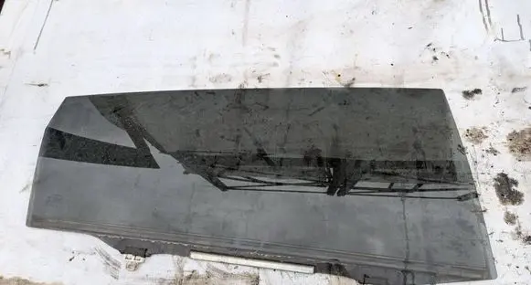 Toyota Corolla Verso AR10 Rear door window glass 43R00101