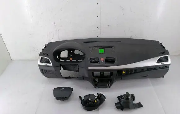Renault Megane III Dashboard 