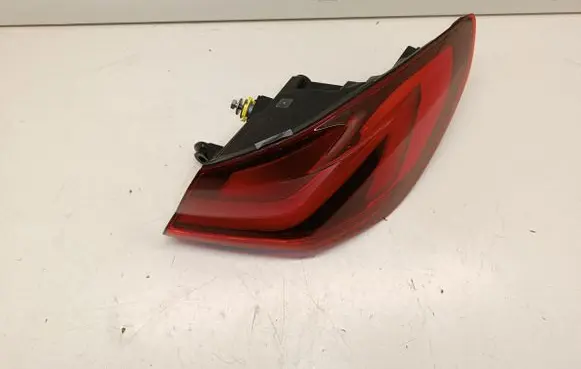 BMW 1 F40 Rear/tail lights 647500